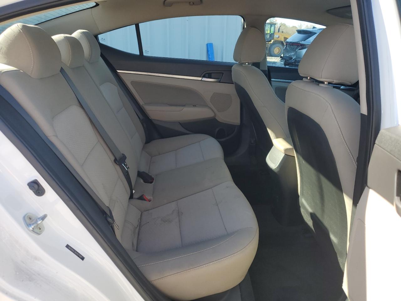 2019 Hyundai Elantra - Image 10