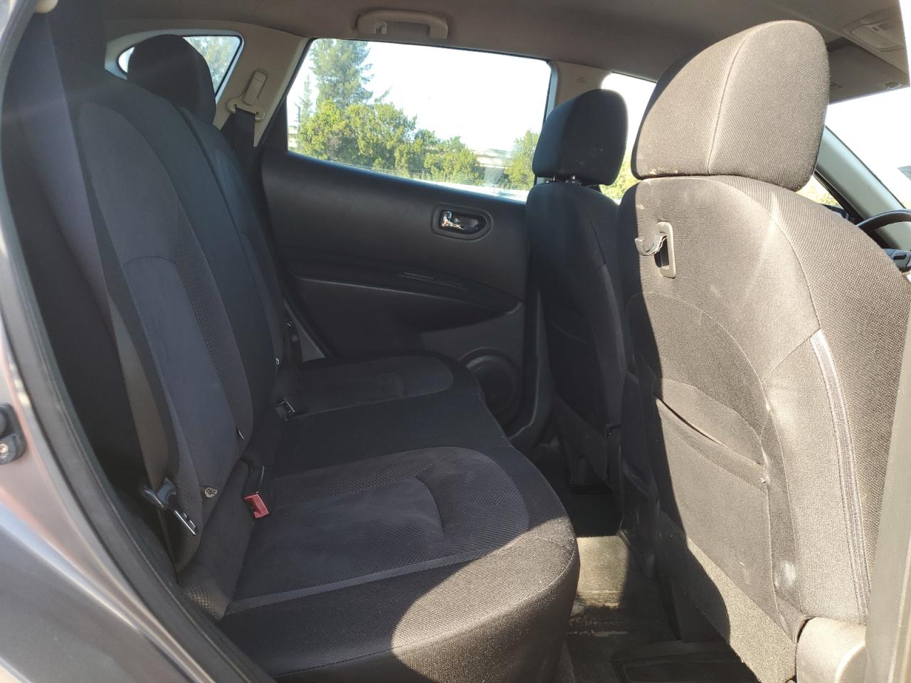 2011 Nissan Rogue - Image 11
