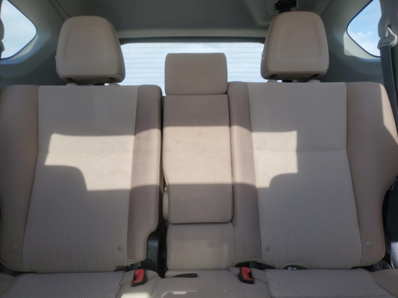 2013 Toyota RAV 4 - Image 10