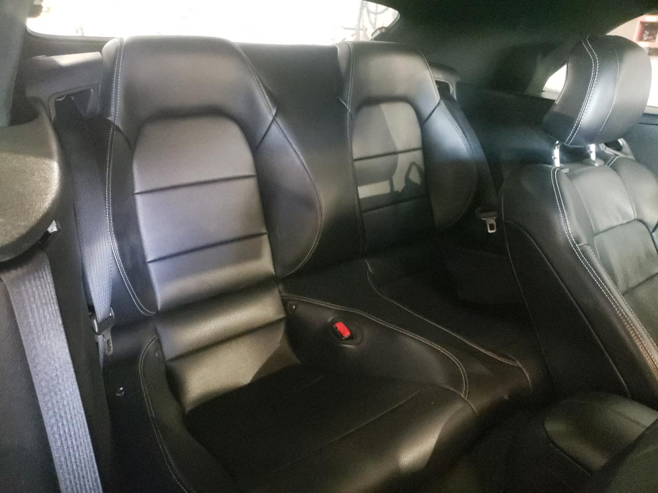 2016 Ford Mustang - Image 10