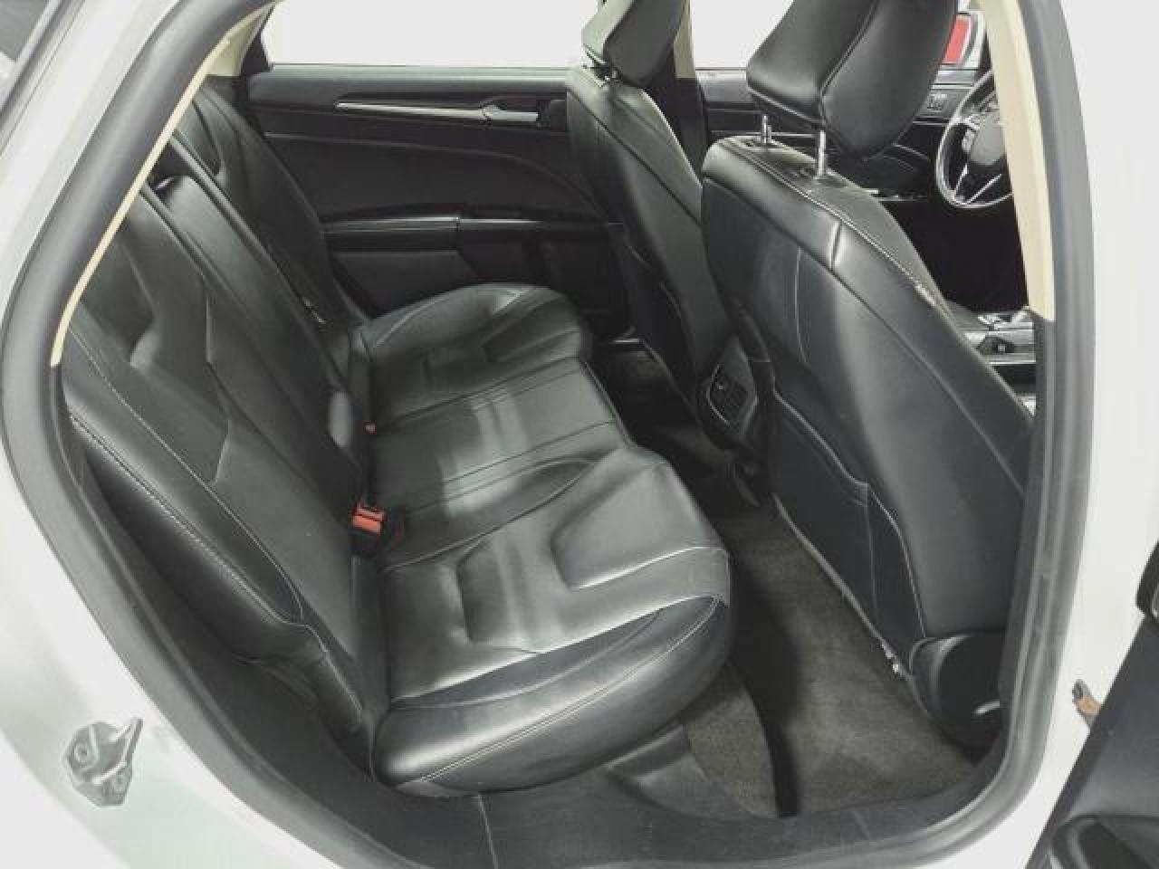 2020 Ford Fusion - Image 6