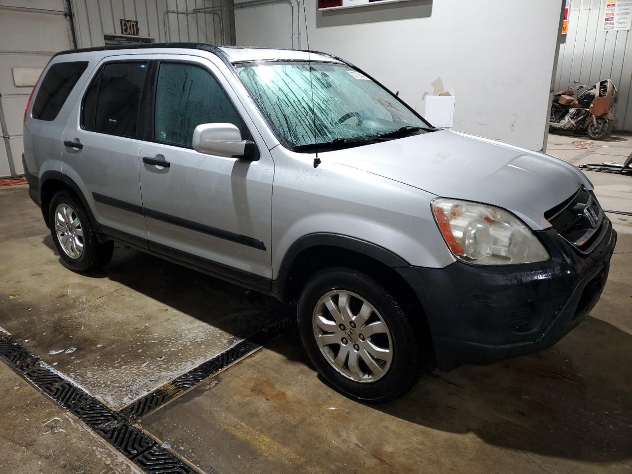 2005 Honda CR-V - Image 4