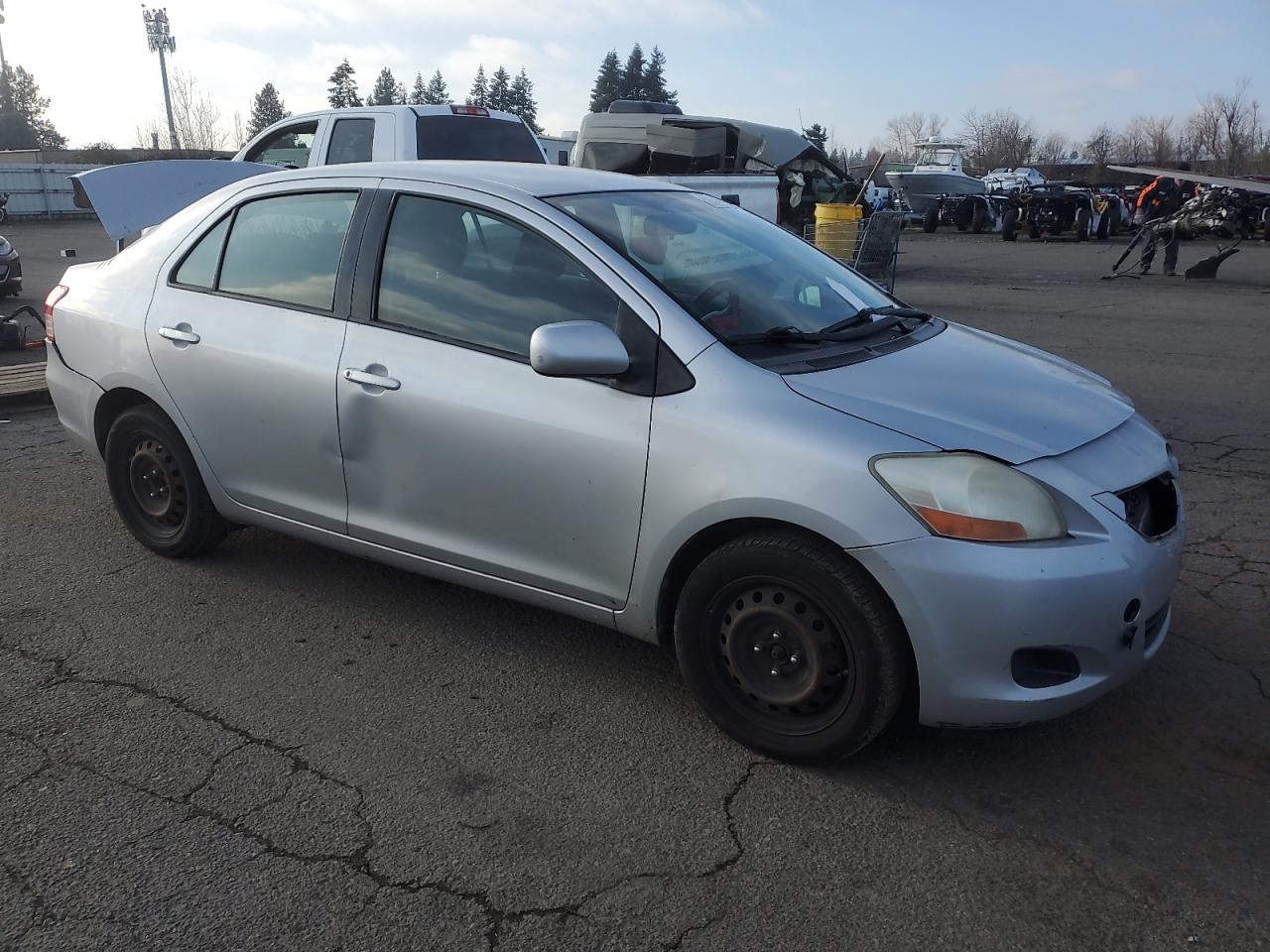 2010 Toyota Yaris - Image 4