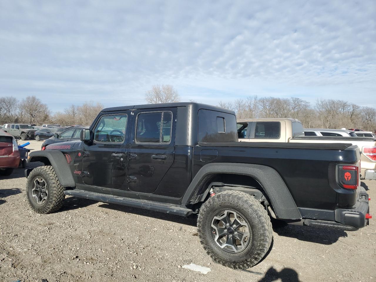 2020 Jeep Gladiator - Image 2