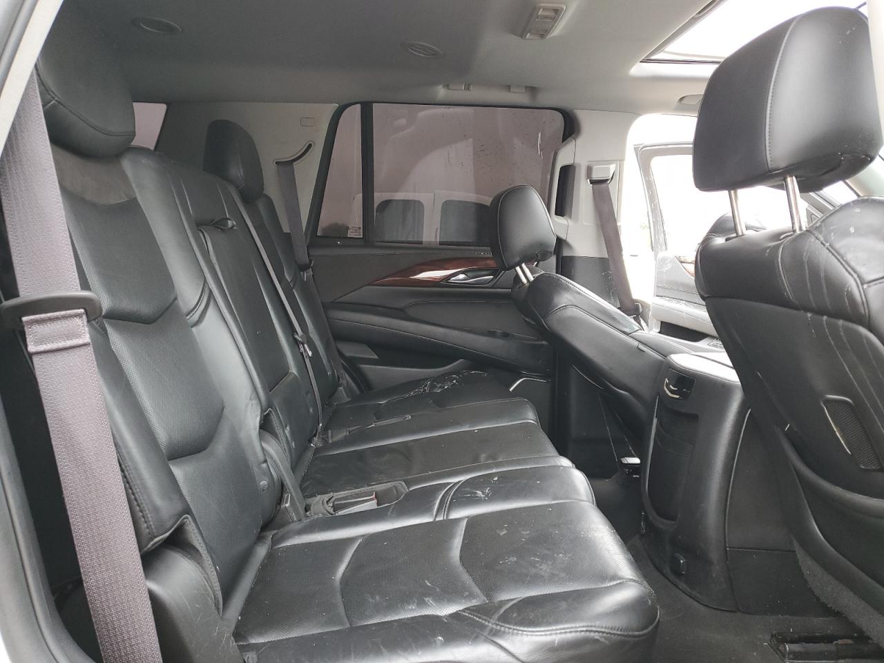 2015 Cadillac Escalade - Image 11