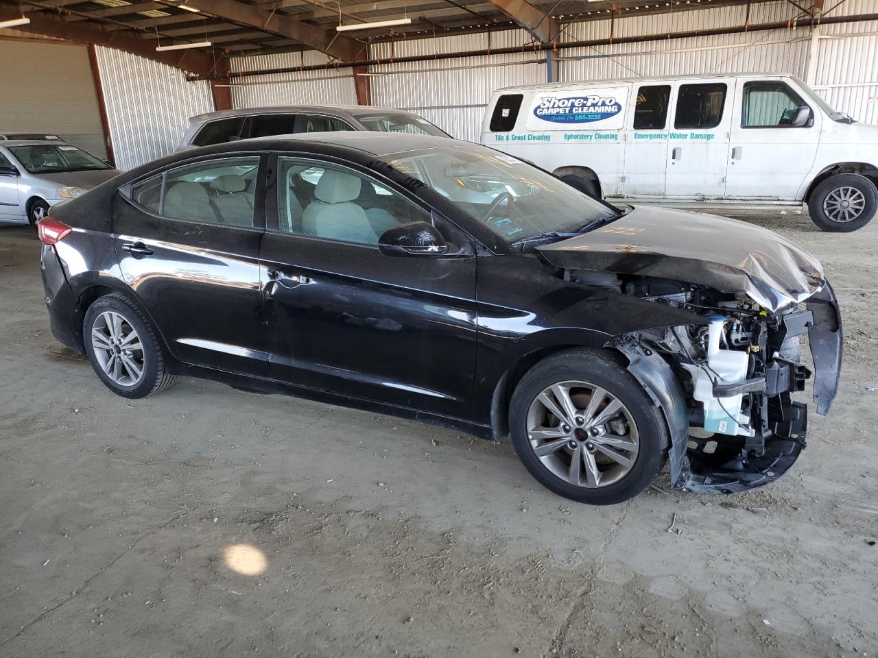 2017 Hyundai Elantra - Image 4
