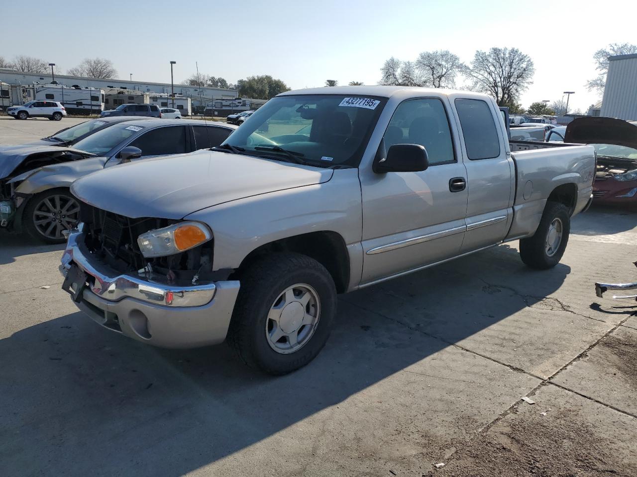 2004 GMC Sierra - Image 1