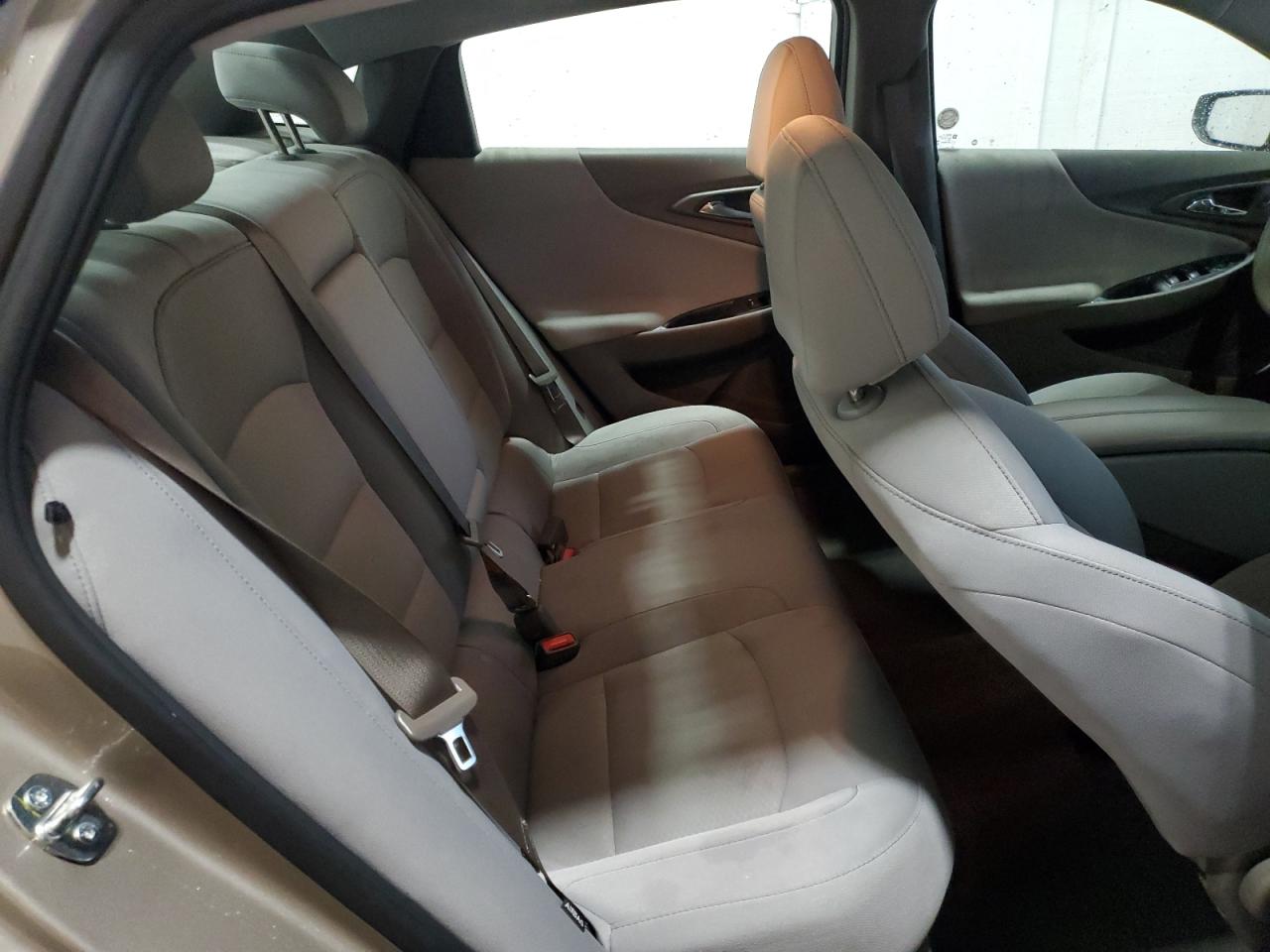 2022 Chevrolet Malibu - Image 10