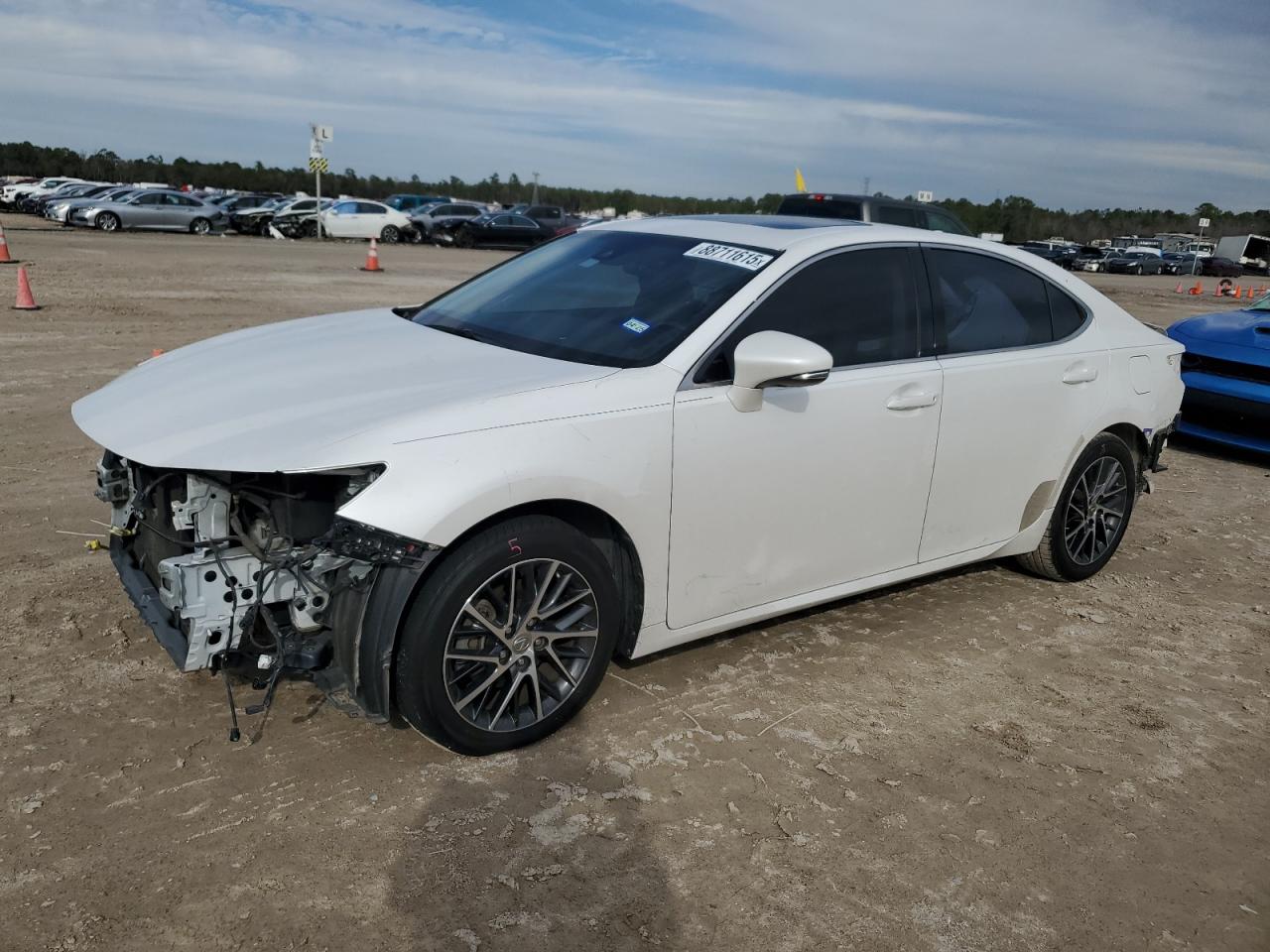 JTHBK1GG5G2238533 2016 LEXUS ES - Image 1