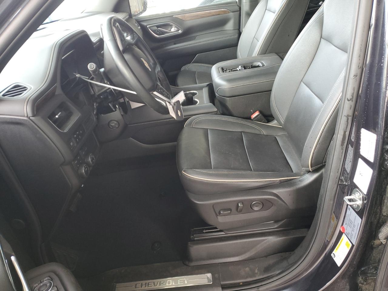 2023 Chevrolet Suburban - Image 7