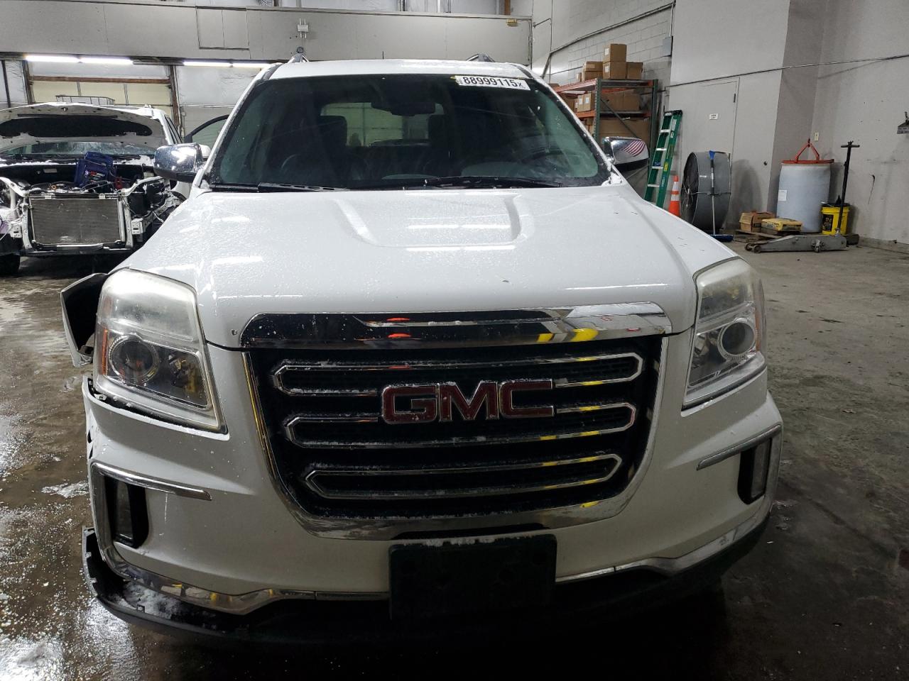 2016 GMC Terrain - Image 5
