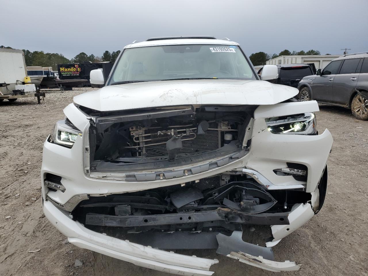 2021 Infiniti QX80 - Image 5