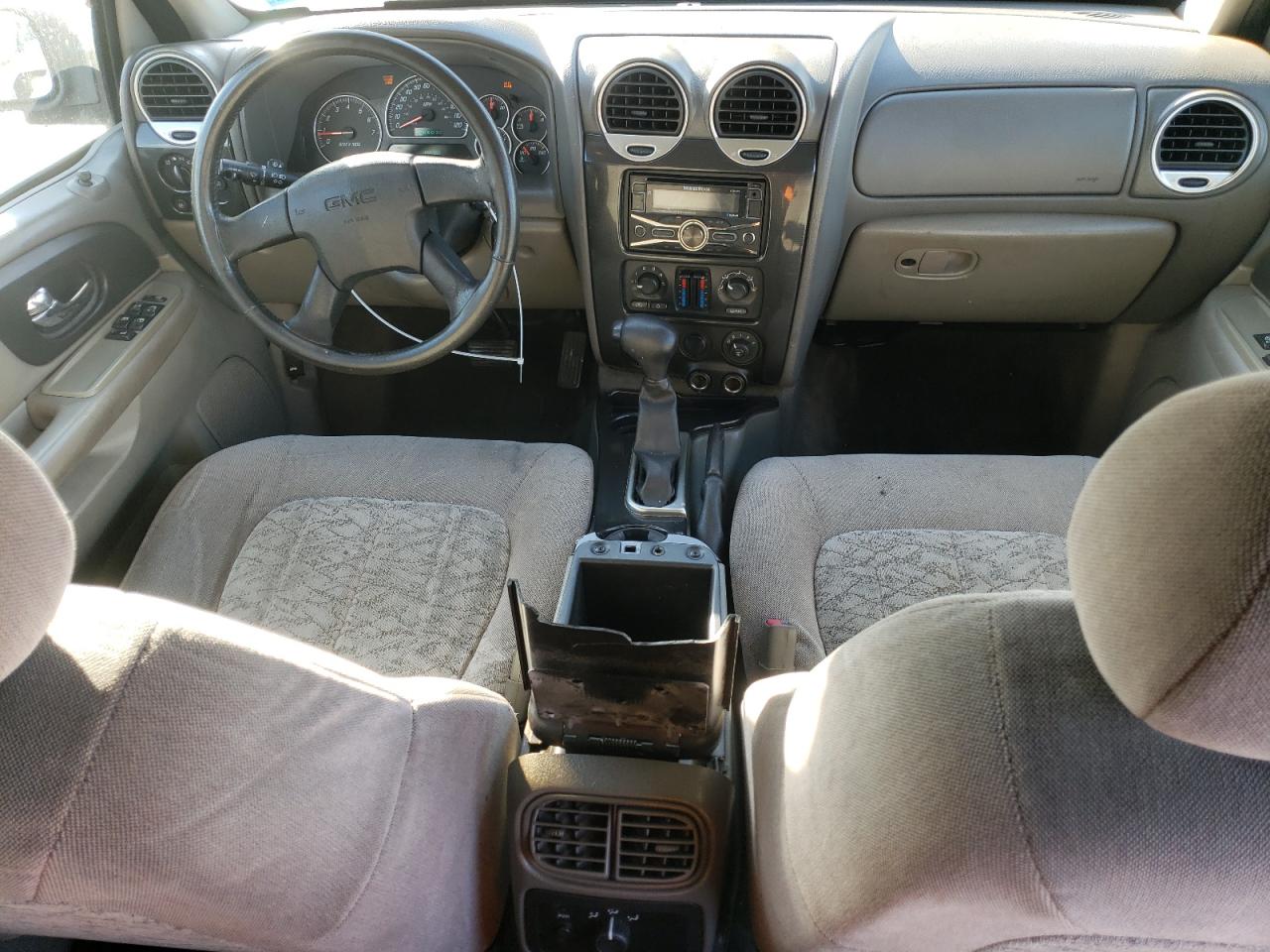 2004 GMC Envoy - Image 8