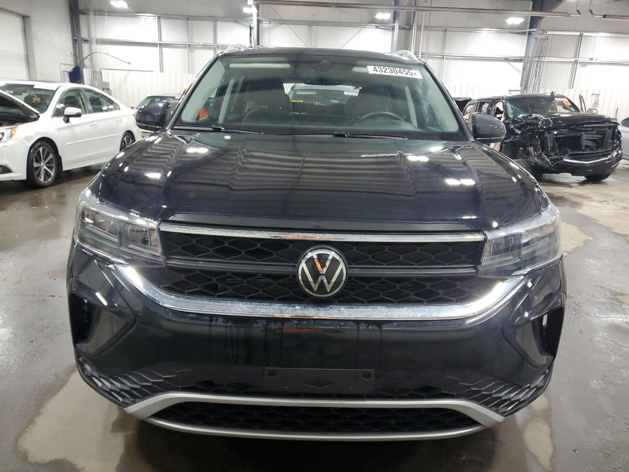 2024 Volkswagen Taos - Image 5