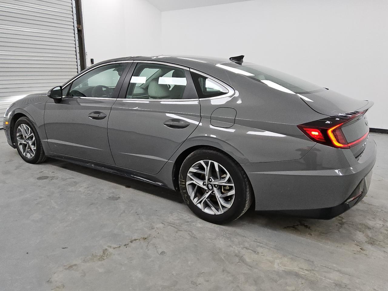 2023 Hyundai Sonata - Image 2