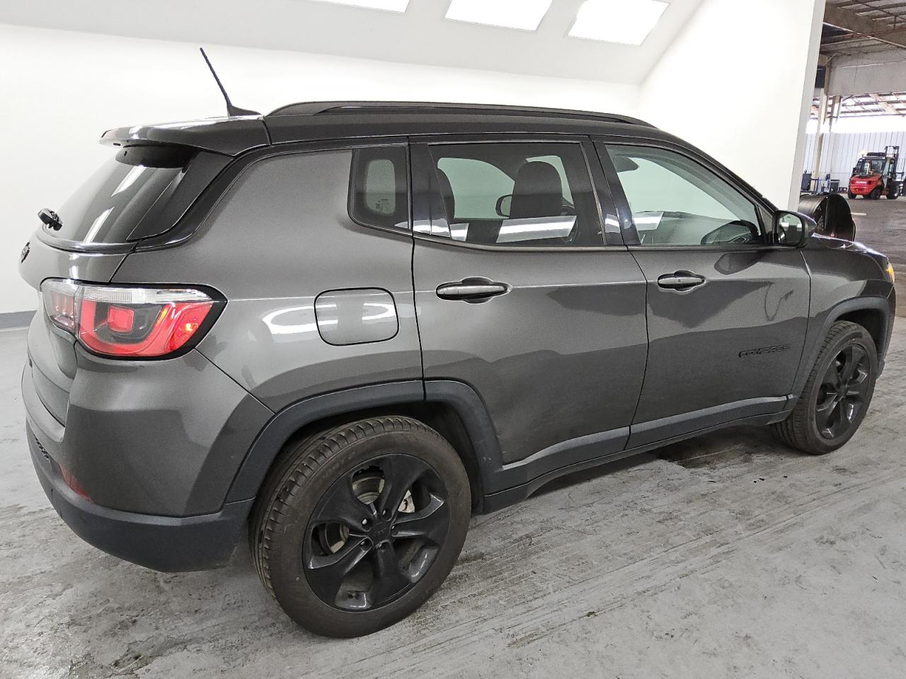 2020 Jeep Compass - Image 3