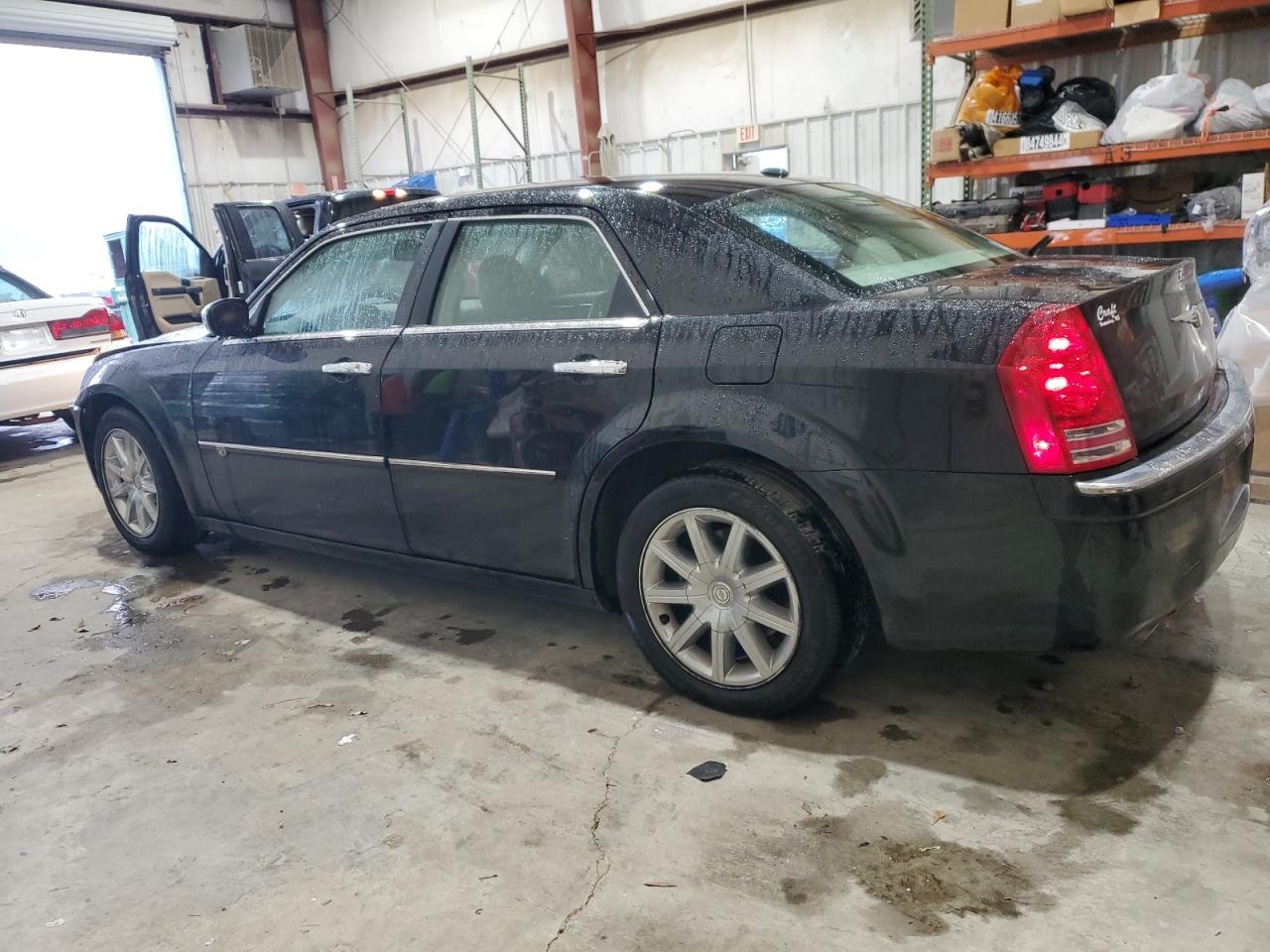 2010 Chrysler 300 - Image 2