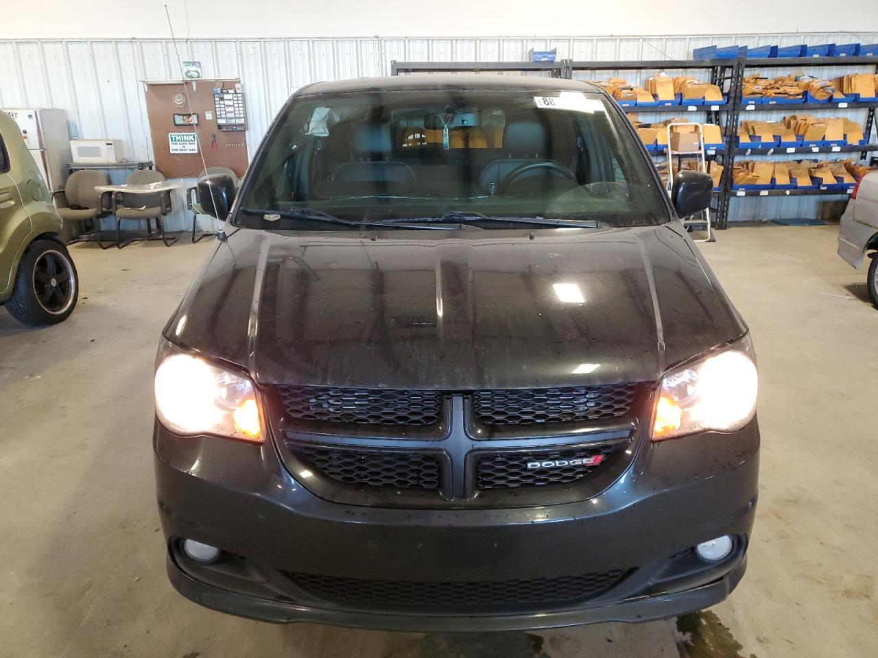2016 Dodge Caravan - Image 5