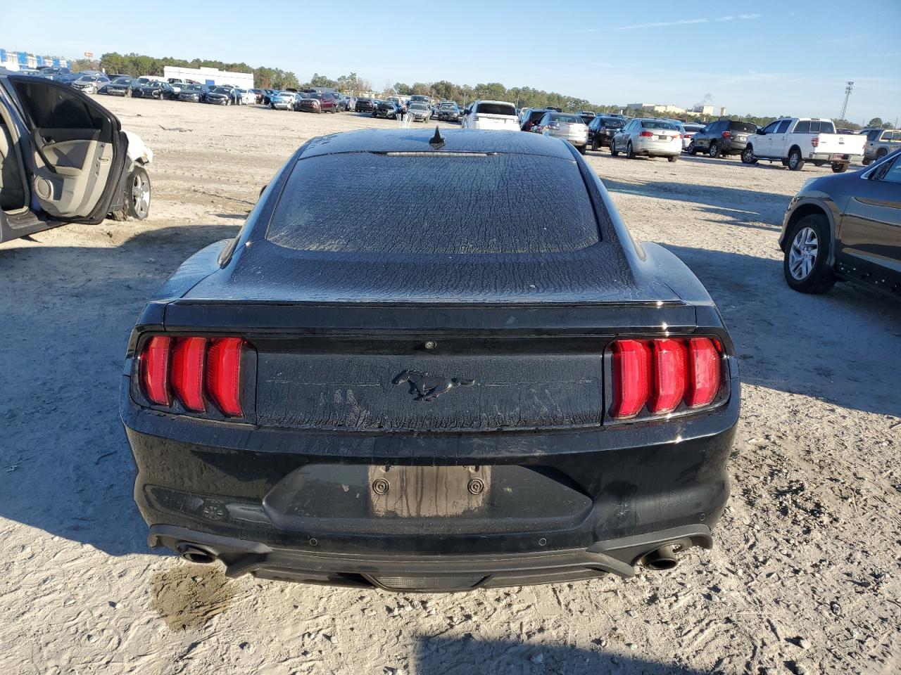 2020 Ford Mustang - Image 6