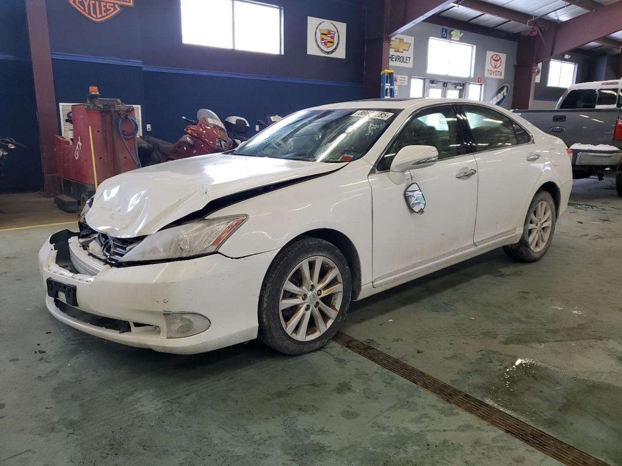 2012 Lexus ES - Image 1