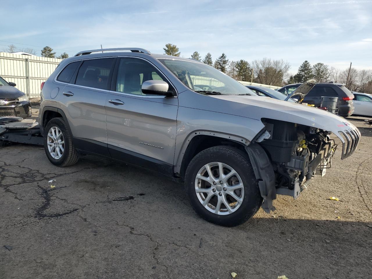 2018 Jeep Grand Cherokee - Image 4