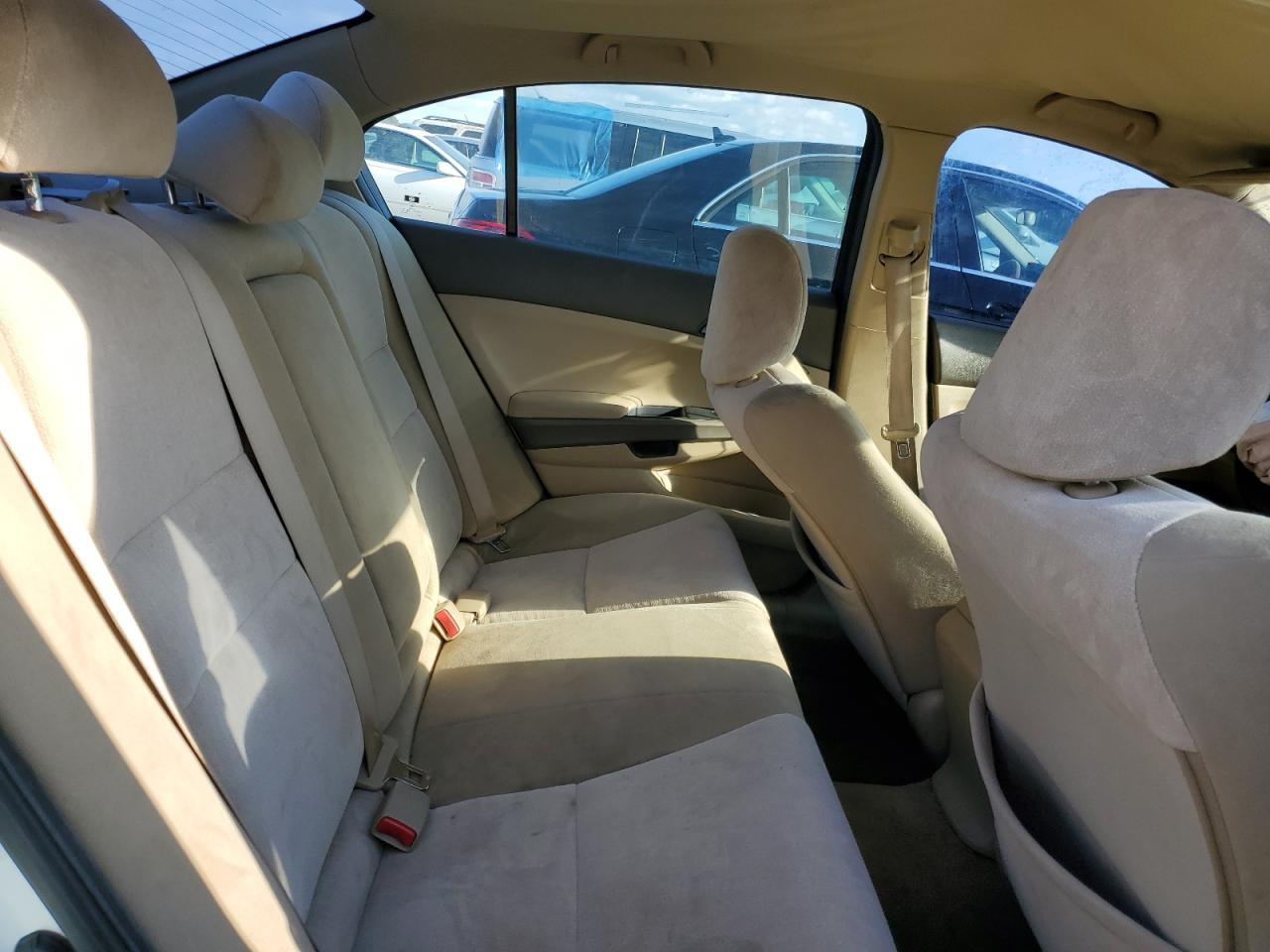 2010 Honda Accord - Image 10