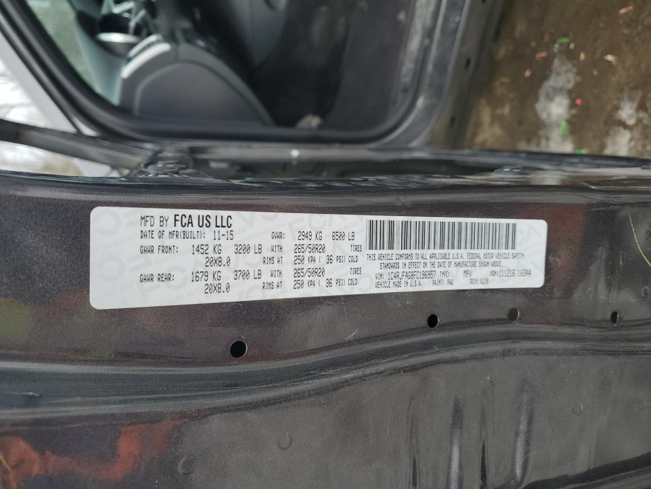 2015 Jeep Grand Cherokee - Image 16