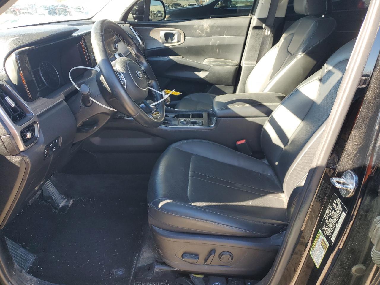 2021 Kia Sorento - Image 7