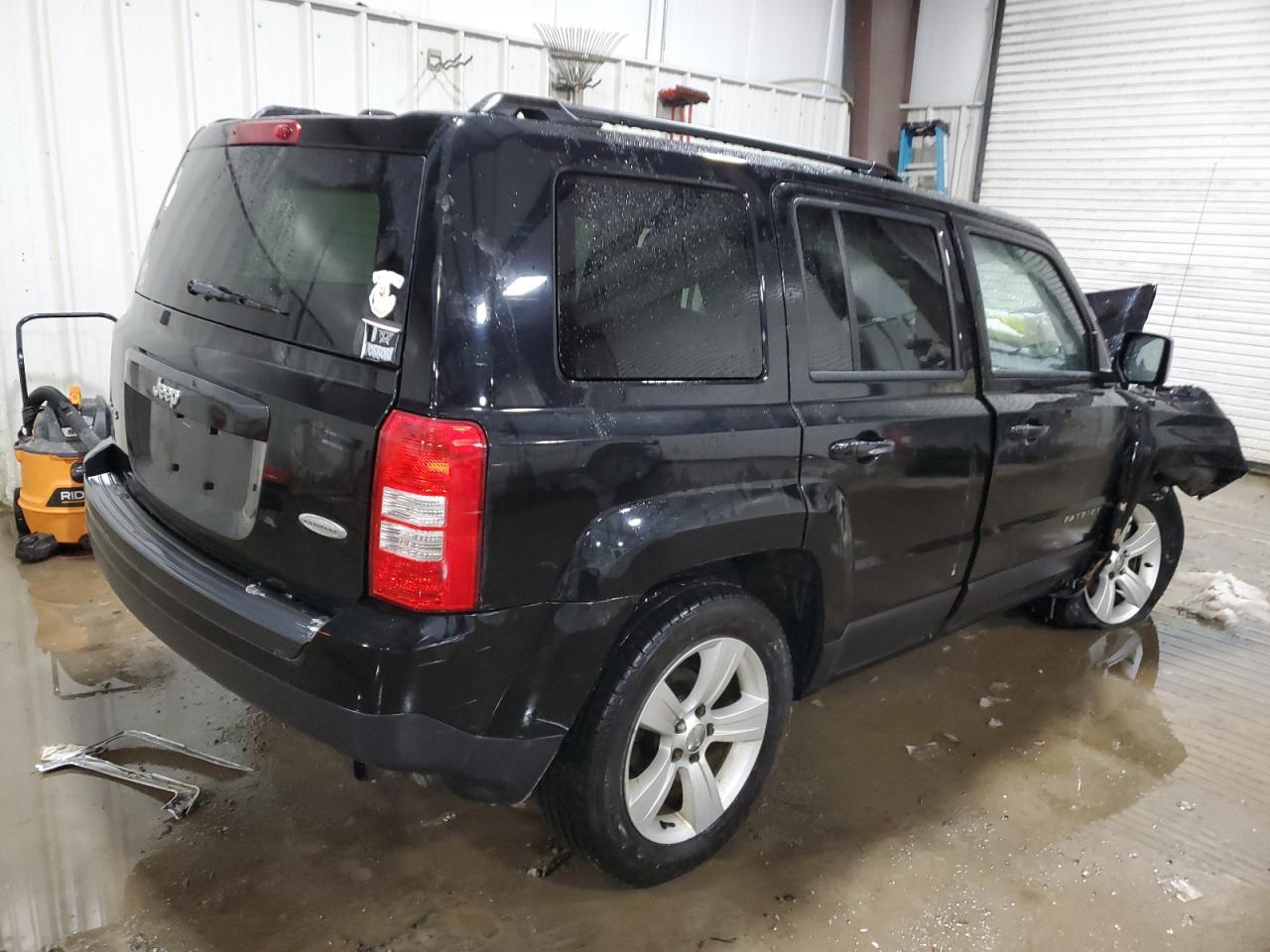 2014 Jeep Liberty (Patriot) - Image 3