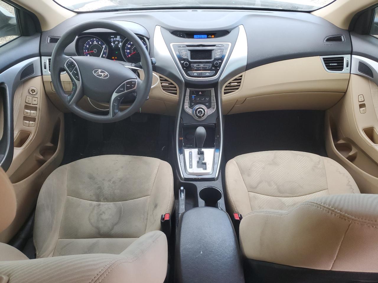 2013 Hyundai Elantra - Image 8