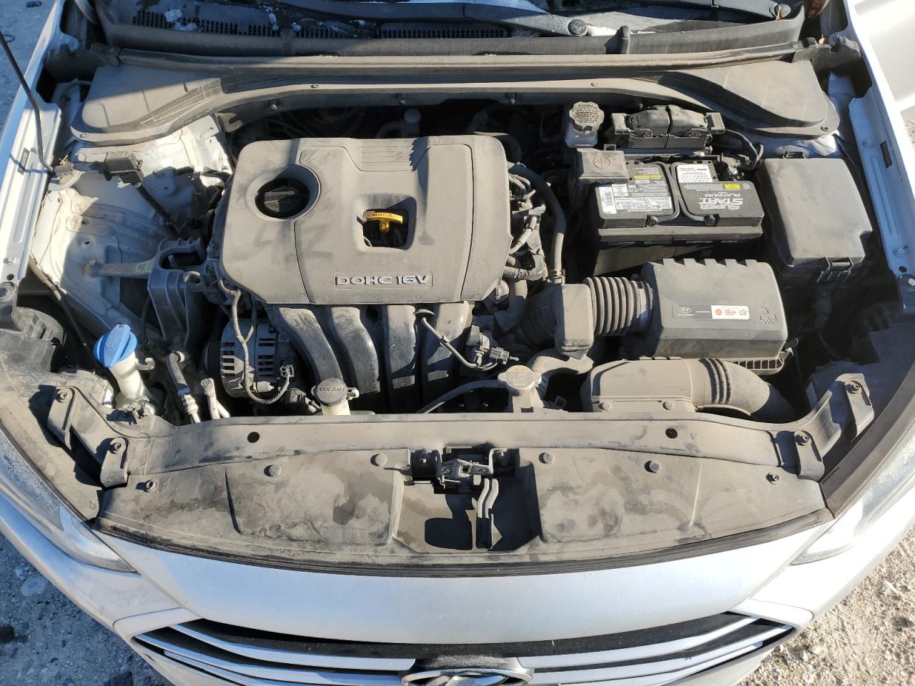 2018 Hyundai Elantra - Image 11