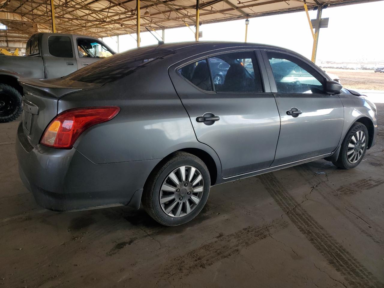 2017 Nissan Versa - Image 3