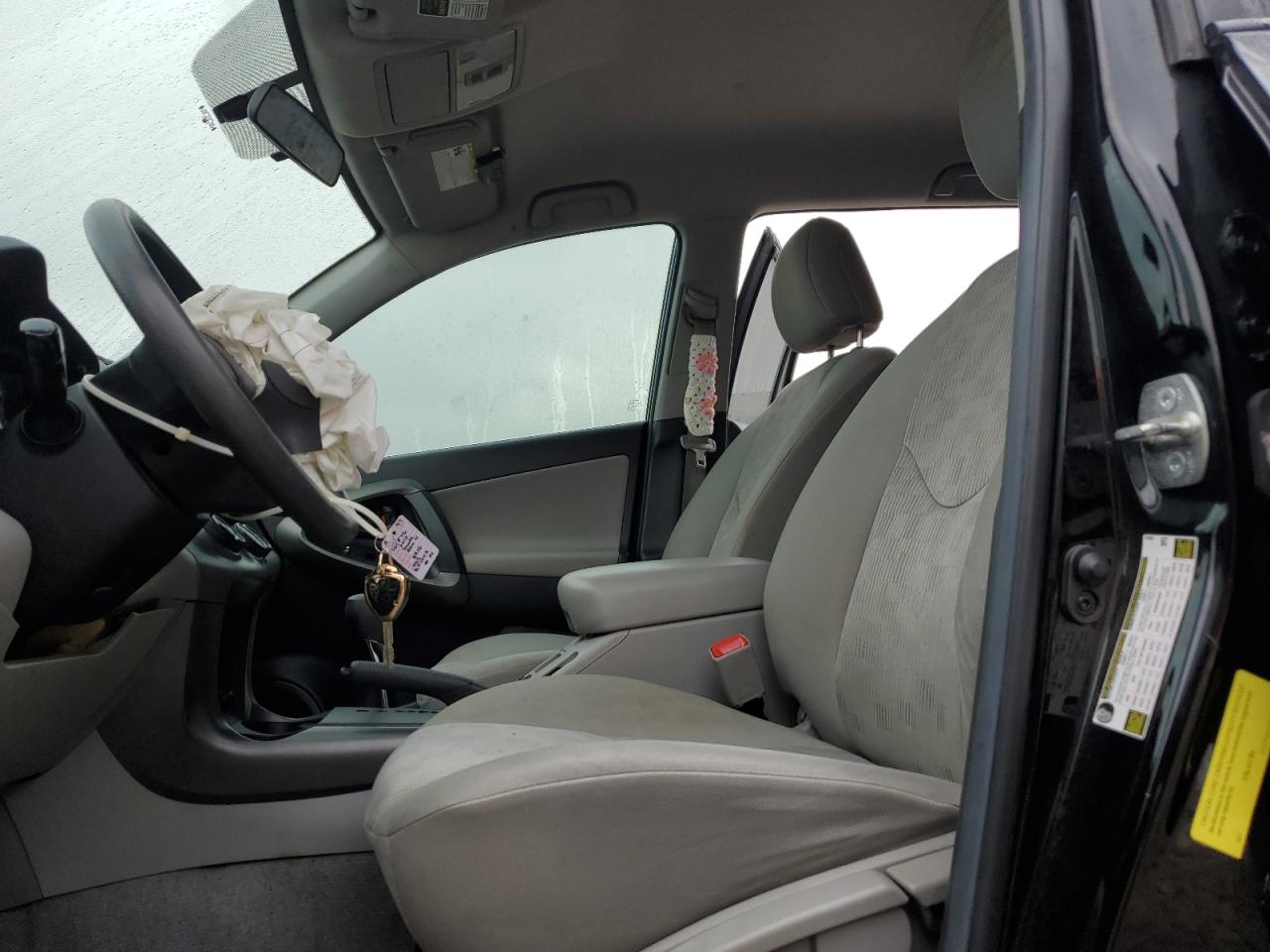 2010 Toyota RAV 4 - Image 7