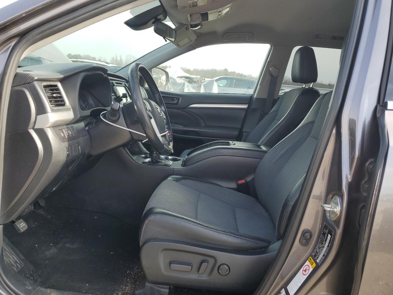 2019 Toyota Highlander - Image 7