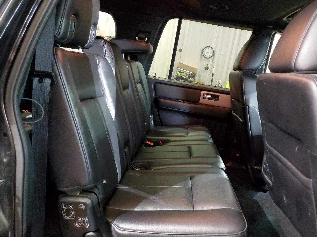 2015 Ford Expedition - Image 11