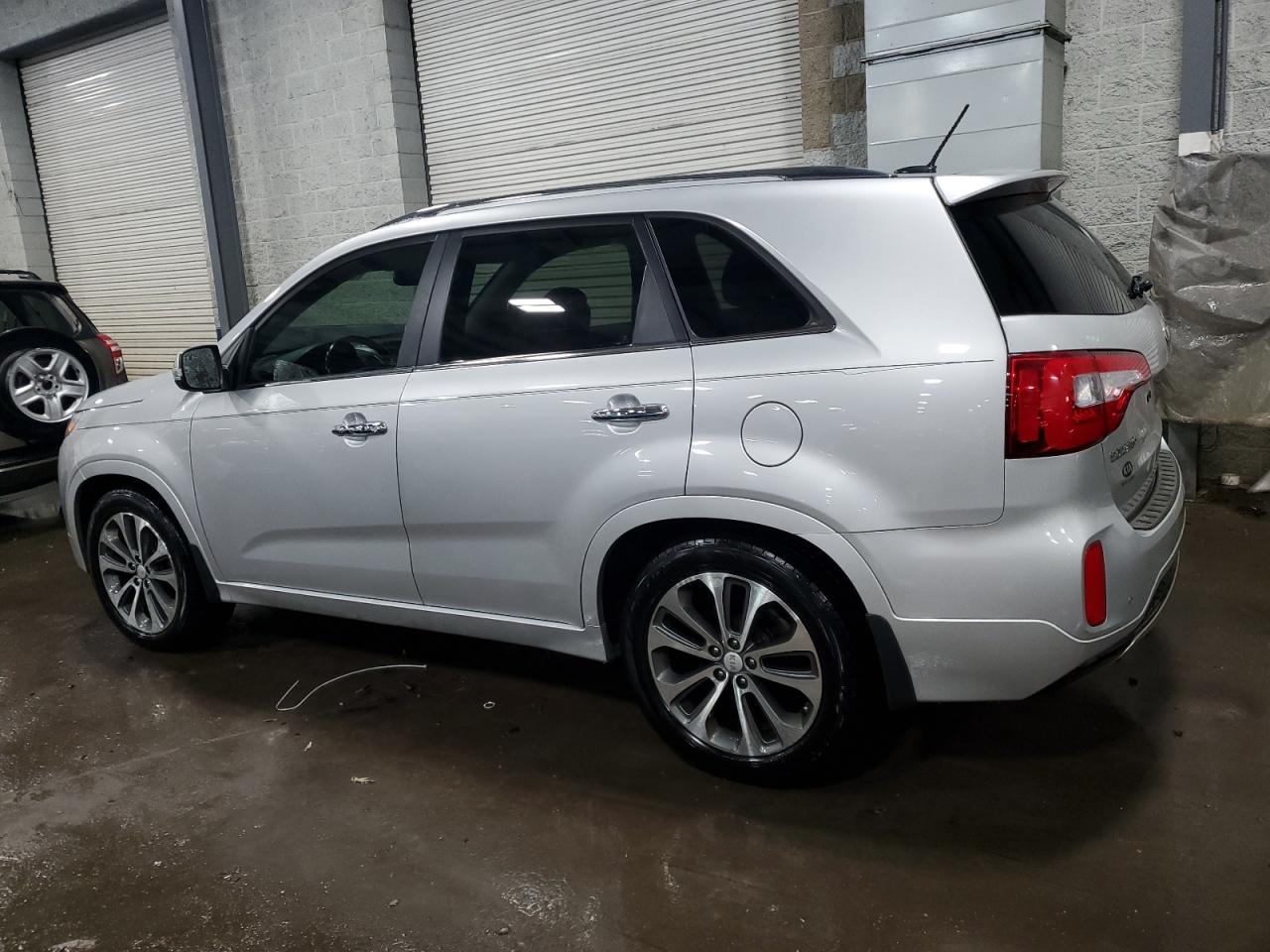 2014 Kia Sorento - Image 2
