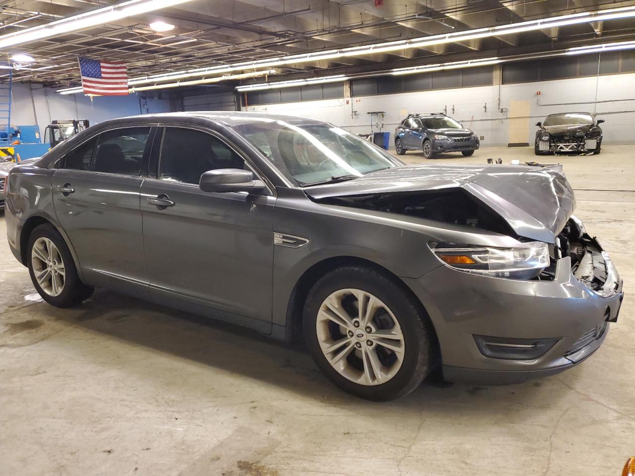 VIN 1FAHP2E81FG182483 2015 FORD TAURUS no.4