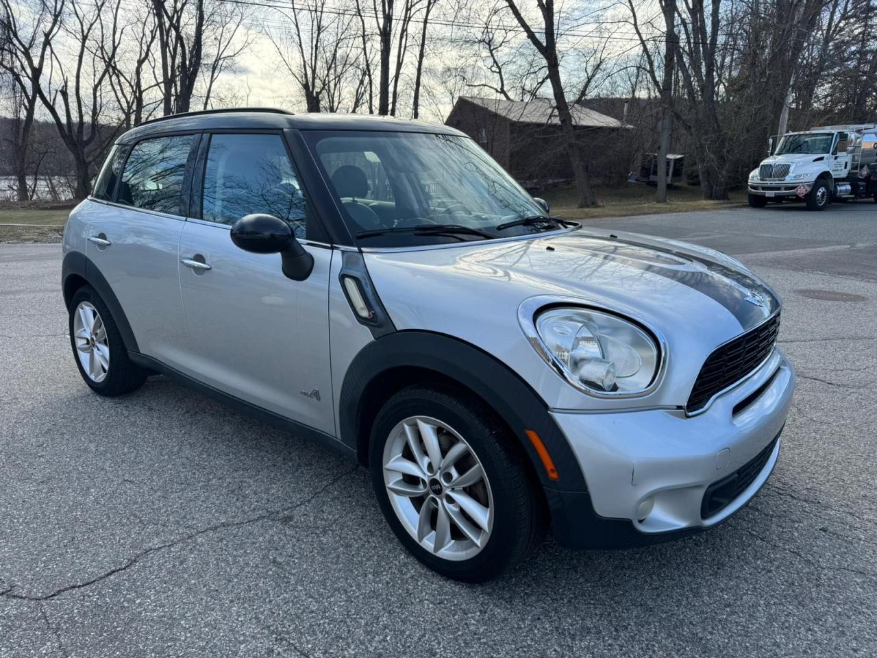 VIN WMWZC5C53EWP35558 2014 MINI COOPER no.1