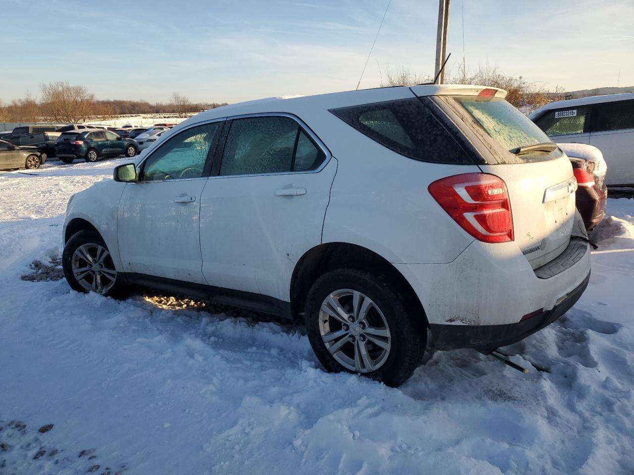 2017 Chevrolet Equinox - Image 2