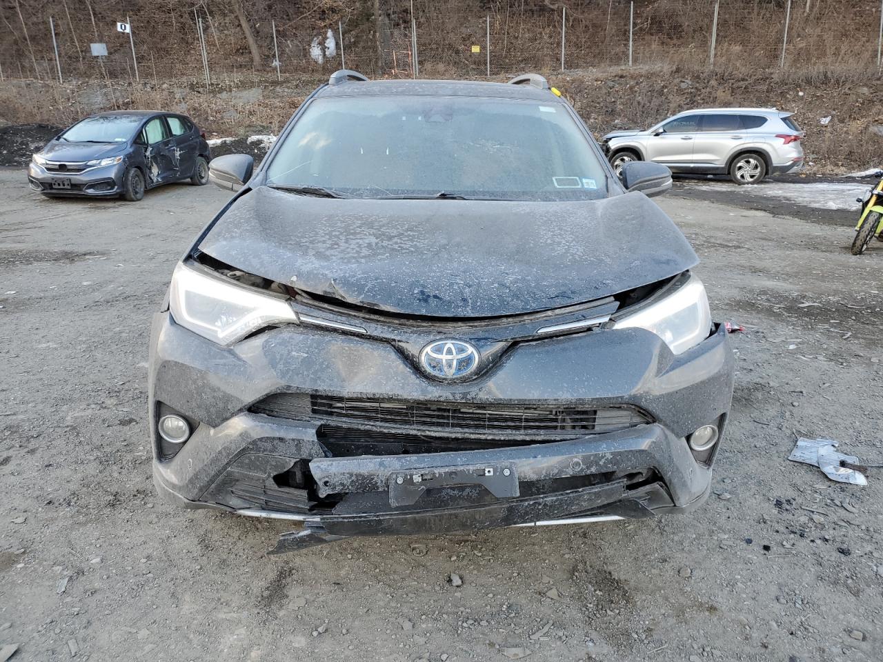 2018 Toyota RAV 4 - Image 5