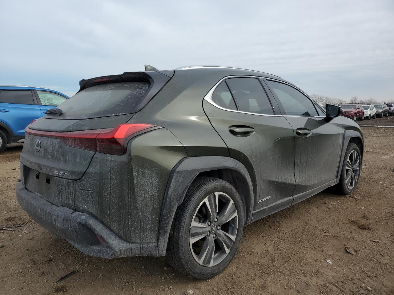 2020 Lexus UX - Image 3