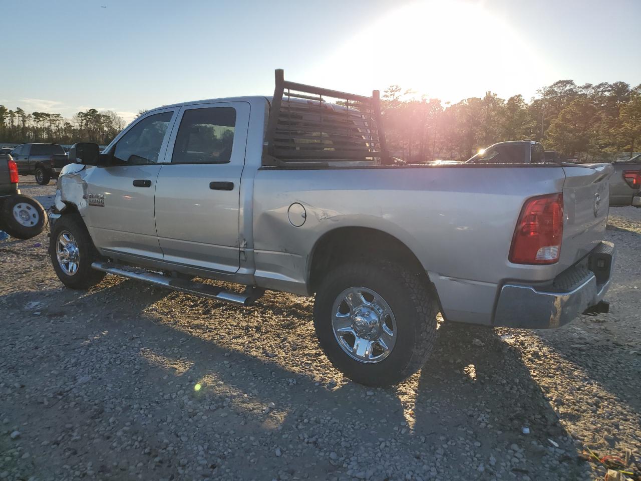2014 RAM 3500 - Image 2