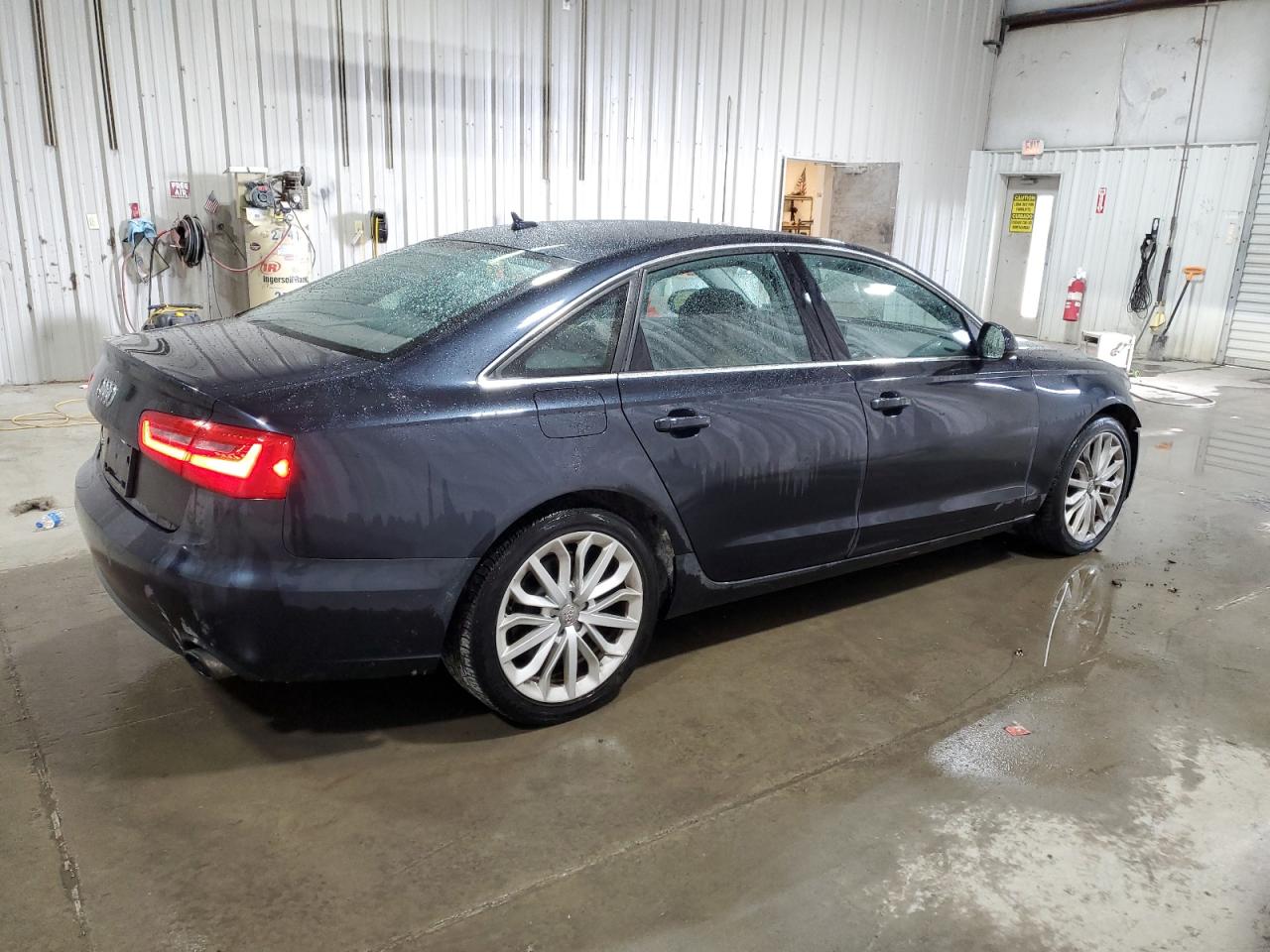 VIN WAUGFAFC7EN122849 2014 AUDI A6 no.3