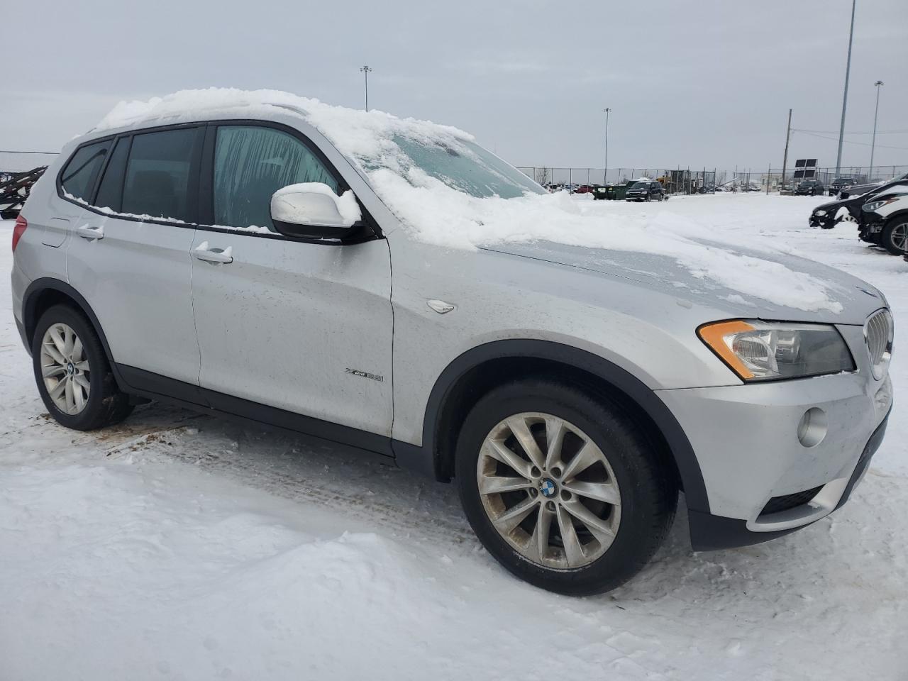 VIN 5UXWX9C59E0D18113 2014 BMW X3 no.4