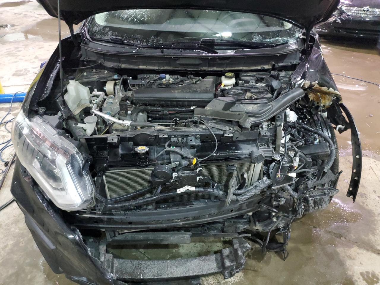 2019 Nissan Rogue - Image 12