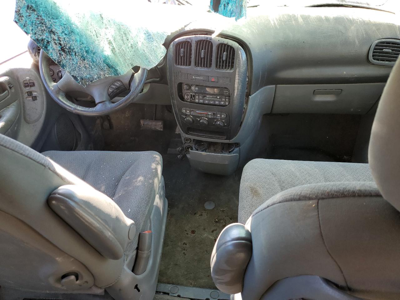 2005 Dodge Caravan - Image 8
