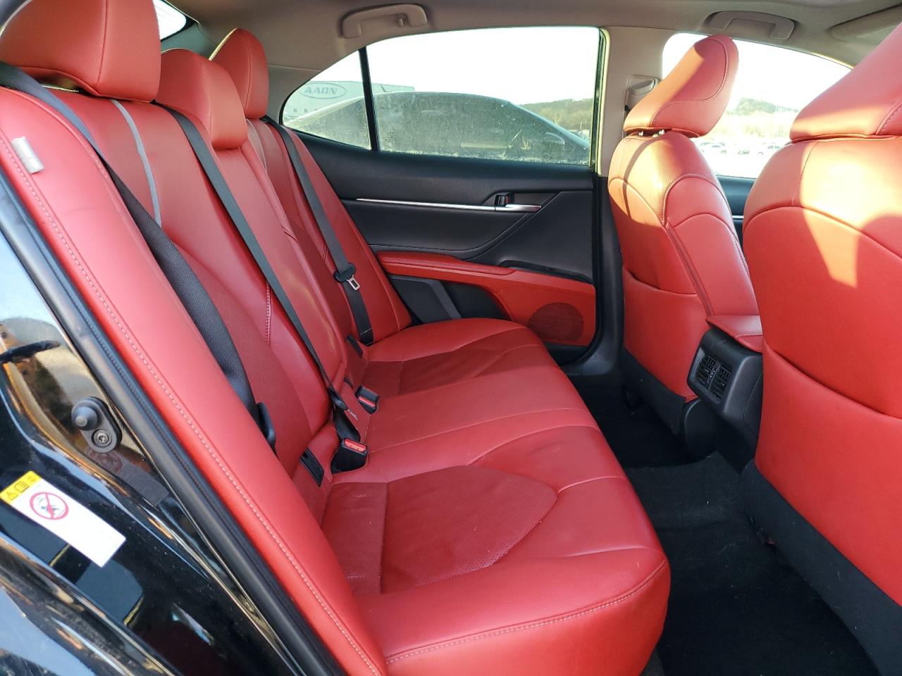 2018 Toyota Camry - Image 10