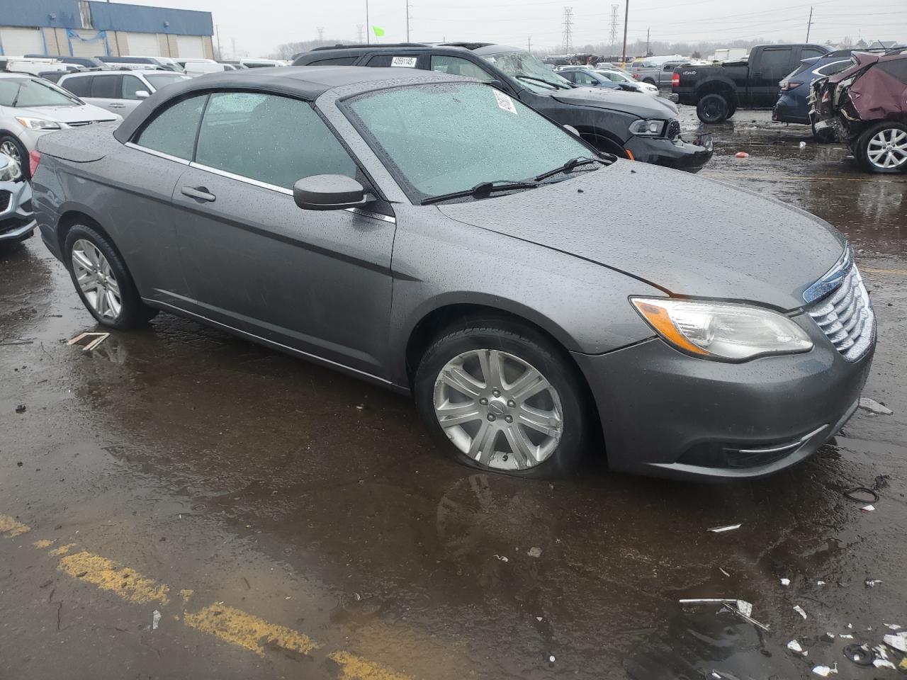 2011 Chrysler 200 - Image 4