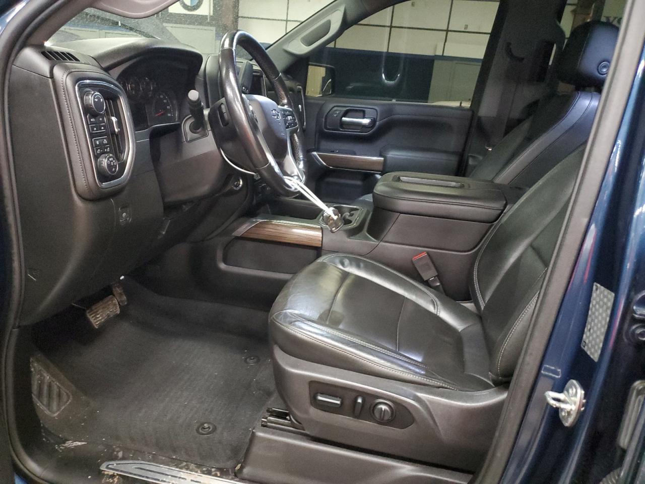 2019 Chevrolet Silverado - Image 7