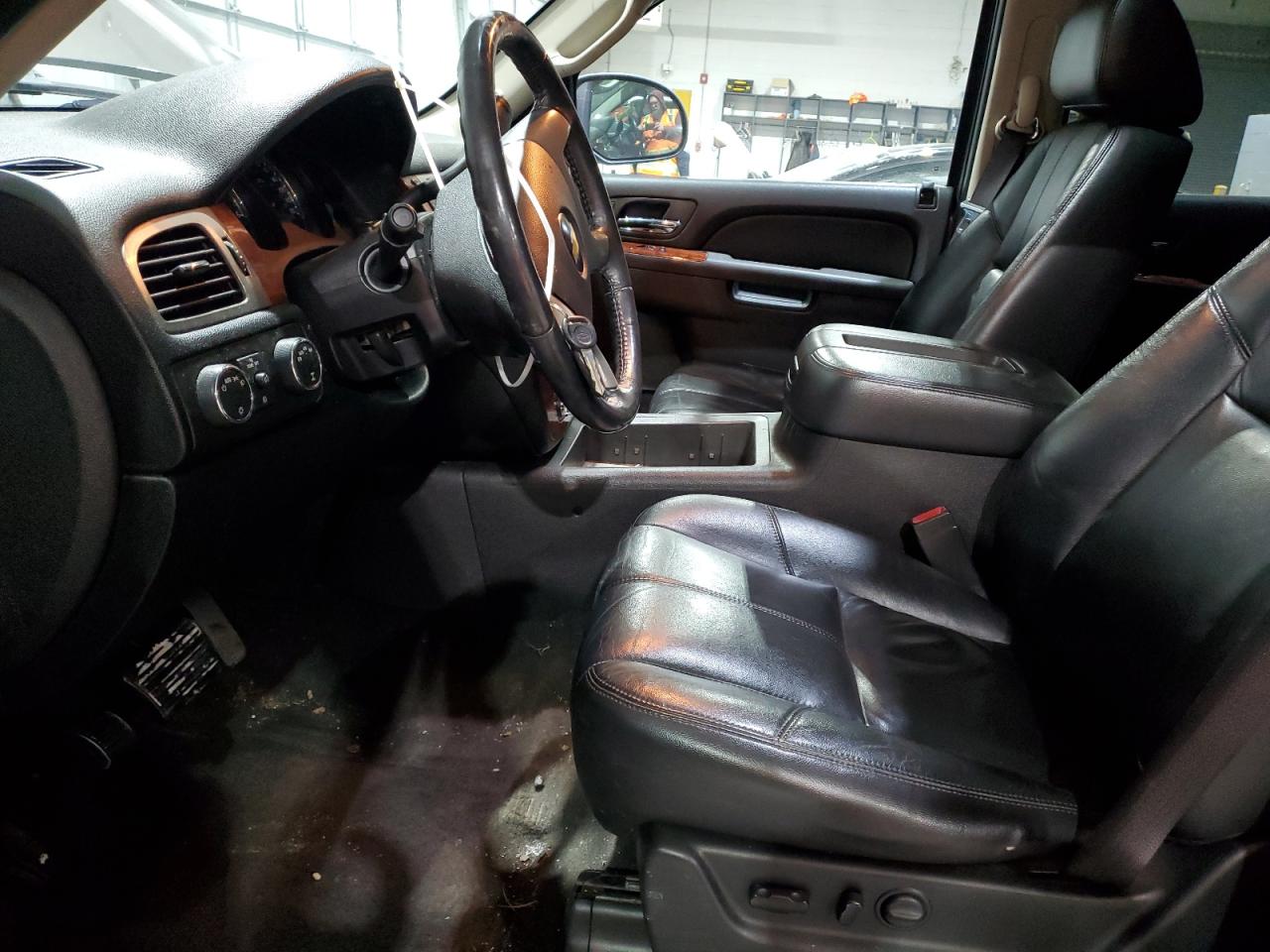 2011 Chevrolet Tahoe - Image 7